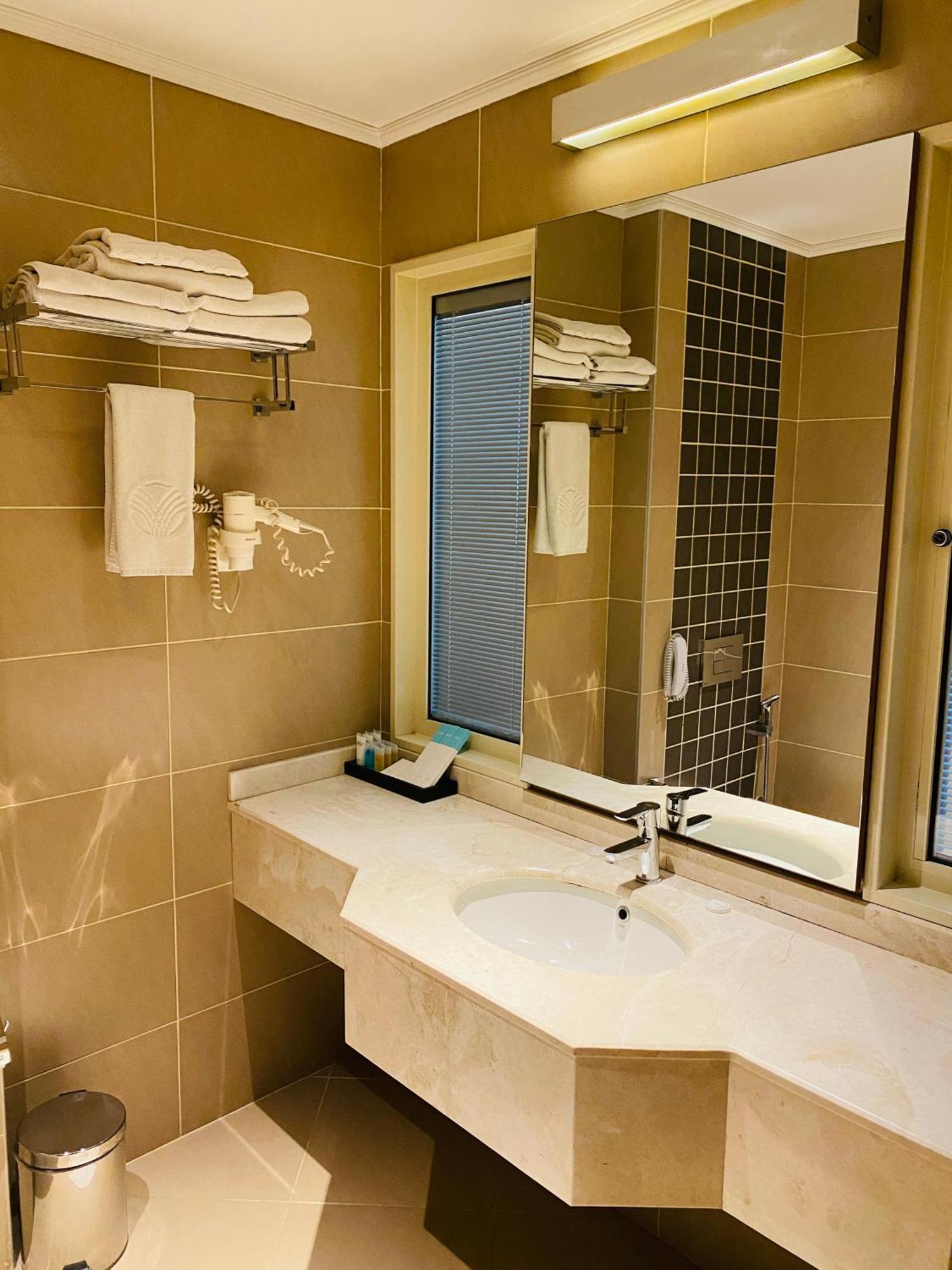 Karbala Rayhaan Hotel & Suites Buitenkant foto
